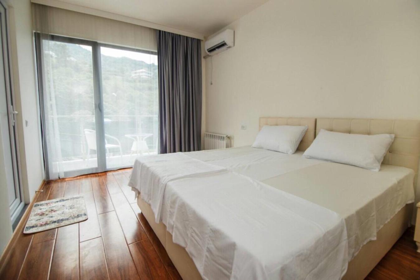 Hotel Ararat Gonio Eksteriør bilde