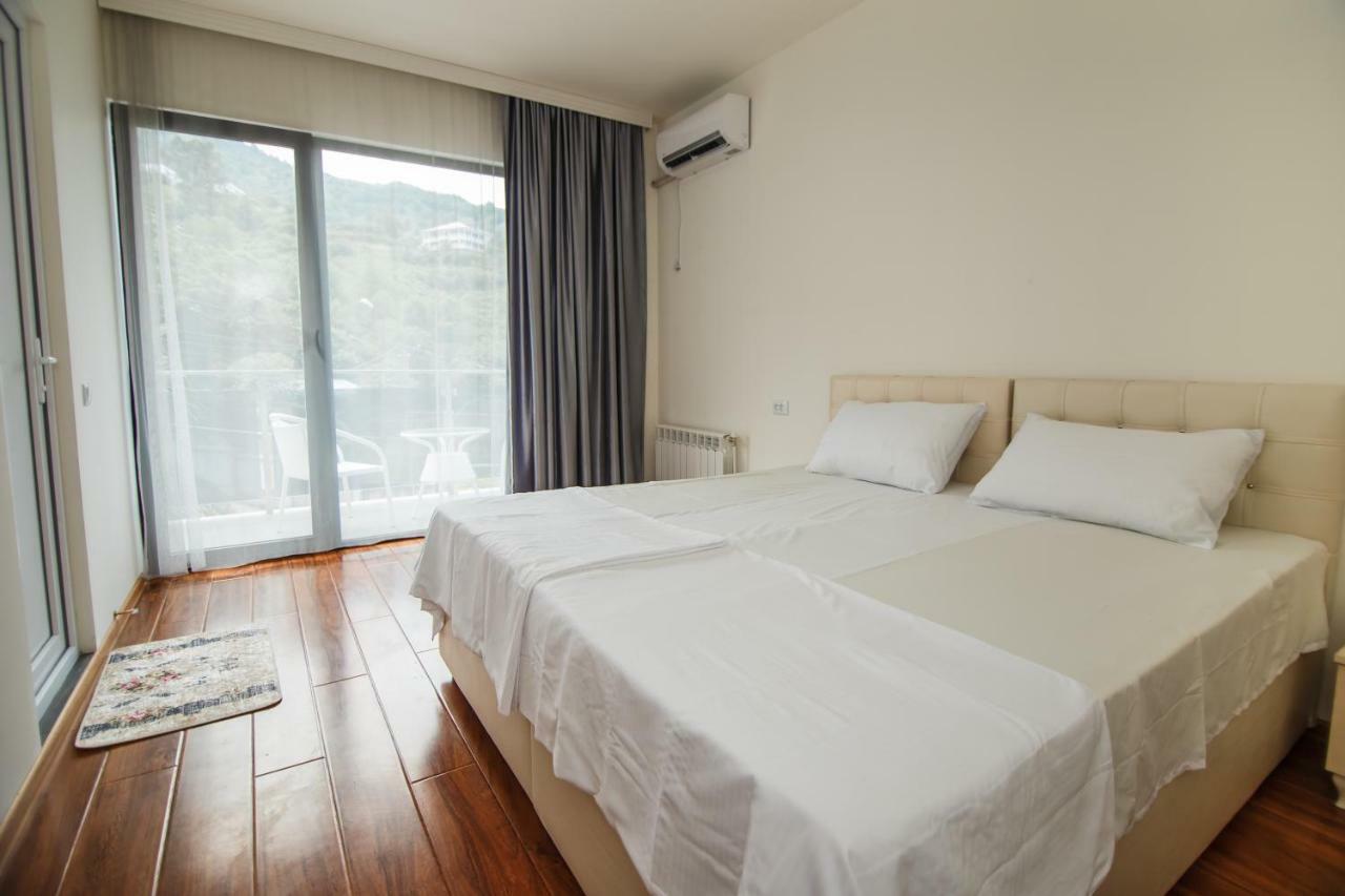 Hotel Ararat Gonio Eksteriør bilde